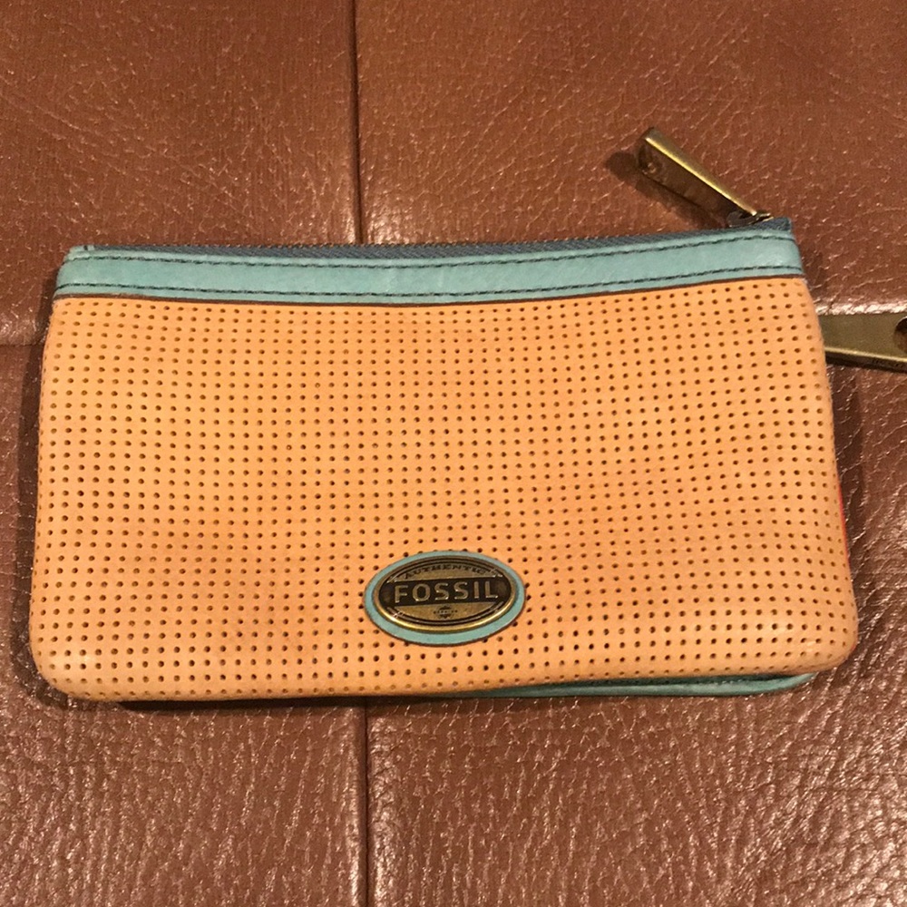 Fossil wallet! - Picture 3 of 3